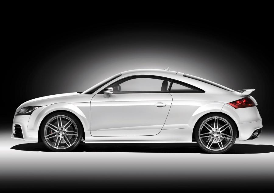  Audi TT RS Coupe (8J) 2009 года  (WW) (фото 18 из 63)